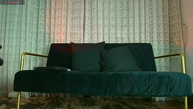 Camila Chainn online show from 09-17-25, 04:09