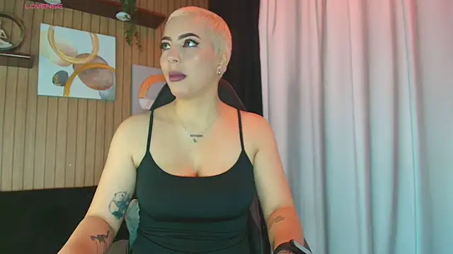 Camila Chainn online show from 11-28-25, 05:51