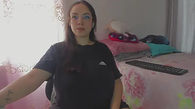 HARLEYNAPIER online show from 03-16-26, 08:55