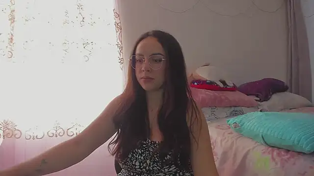 HARLEYNAPIER online show from 03-12-26, 09:52