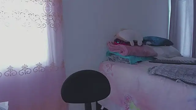 HARLEYNAPIER online show from 02-08-26, 03:32