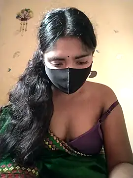 Snapshot of Lina-Rose chatting on 09-21-25, 01:55 Lina-Rose online show from 09-21-25, 01:55