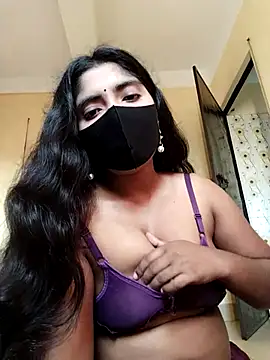 Snapshot of Lina-Rose chatting on 10-22-25, 01:27 Lina-Rose online show from 10-22-25, 01:27