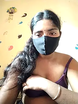Snapshot of Lina-Rose chatting on 09-17-25, 08:05 Lina-Rose online show from 09-17-25, 08:05