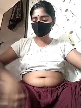 Snapshot of Lina-Rose chatting on 09-22-25, 04:29 Lina-Rose online show from 09-22-25, 04:29