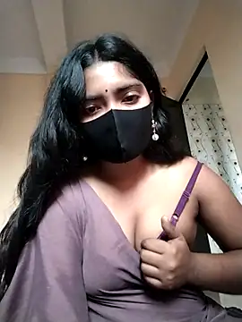 Snapshot of Lina-Rose chatting on 09-24-25, 12:40 Lina-Rose online show from 09-24-25, 12:40