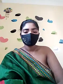 Snapshot of Lina-Rose chatting on 03-19-25, 10:44 Lina-Rose online show from 03-19-25, 10:44
