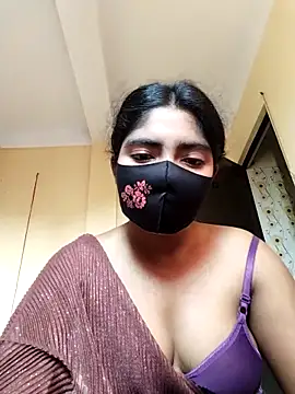 Snapshot of Lina-Rose chatting on 10-14-25, 01:28 Lina-Rose online show from 10-14-25, 01:28