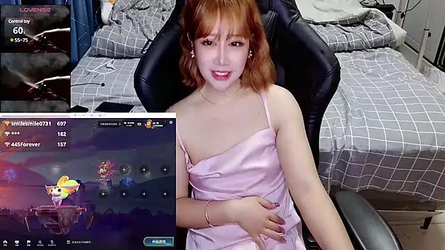 Snapshot of Angelababy001 chatting on 02-14-25, 05:03 Angelababy001 online show from 02-14-25, 05:03