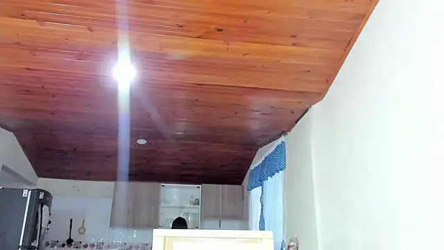 Snapshot of Cuty_sexy_hot chatting on 04-09-26, 11:38 Cuty sexy hot online show from 04-09-26, 11:38