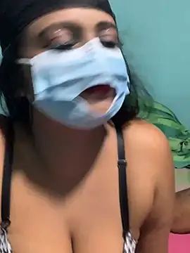 Snapshot of Shaky1998sl chatting on 01-14-25, 04:50 Shaky1998sl online show from 01-14-25, 04:50