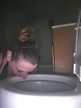 UniqueKorn86 online show from 09-29-25, 08:10