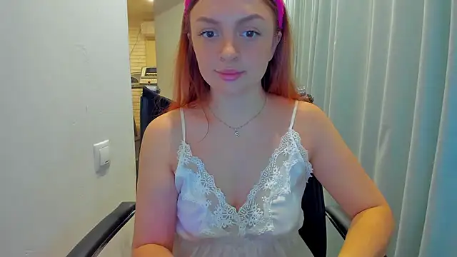 Snapshot of realfairy chatting on 03-22-25, 08:48 realfairy online show from 03-22-25, 08:48