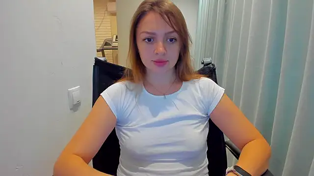 Snapshot of realfairy chatting on 10-05-25, 07:48 realfairy online show from 10-05-25, 07:48