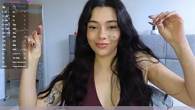 Snapshot of Soffimoon_ chatting on 05-28-26, 08:04 Soffimoon online show from 05-28-26, 08:04