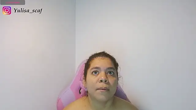 yulissa18 online show from 04-28-26, 05:50