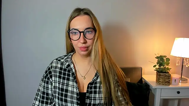 AriaDesire online show from 12-20-25, 06:16