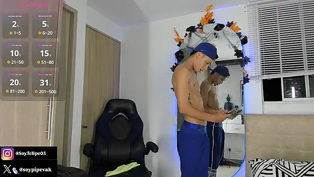 soyander03  online show from 10-17-25, 09:56