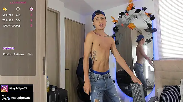 soyander03  online show from 10-31-25, 12:35