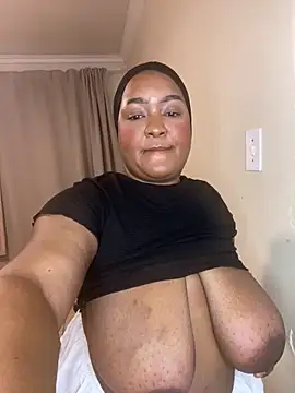 Snapshot of Missmoox24 chatting on 10-01-25, 11:08 Missmoox24 online show from 10-01-25, 11:08