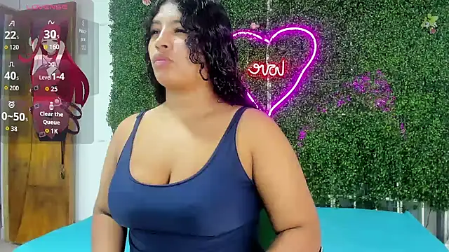 valentina 0  online show from 01-06-26, 02:54