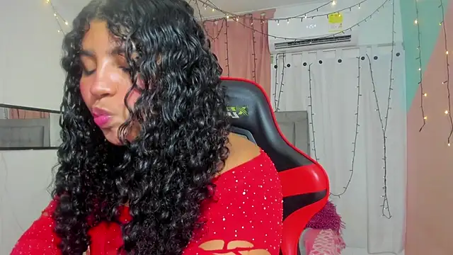 valentina 0  online show from 03-15-25, 06:36