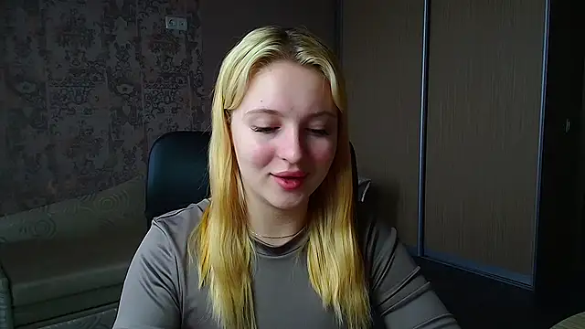 Milka kiss  online show from 02-13-26, 10:04