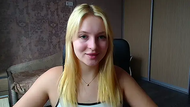 Milka kiss  online show from 03-28-26, 01:01