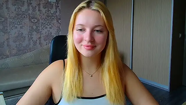 Snapshot of Milka_kiss_ chatting on 07-13-26, 07:51 Milka kiss online show from 07-13-26, 07:51