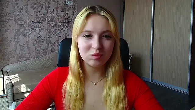 Snapshot of Milka_kiss_ chatting on 05-19-26, 12:34 Milka kiss online show from 05-19-26, 12:34