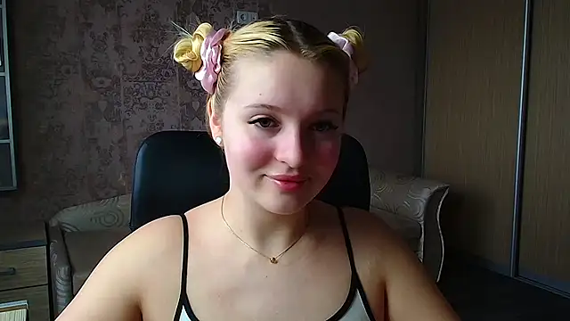 Snapshot of Milka_kiss_ chatting on 05-01-26, 08:41 Milka kiss online show from 05-01-26, 08:41