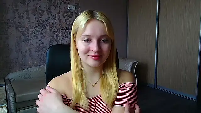 Snapshot of Milka_kiss_ chatting on 04-18-26, 10:50 Milka kiss online show from 04-18-26, 10:50