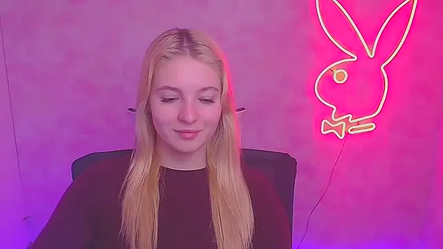 Snapshot of Milka_kiss_ chatting on 02-04-25, 10:32 Milka kiss online show from 02-04-25, 10:32