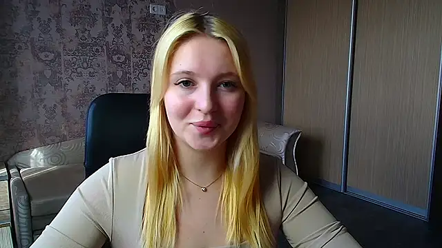Snapshot of Milka_kiss_ chatting on 04-23-26, 12:29 Milka kiss online show from 04-23-26, 12:29