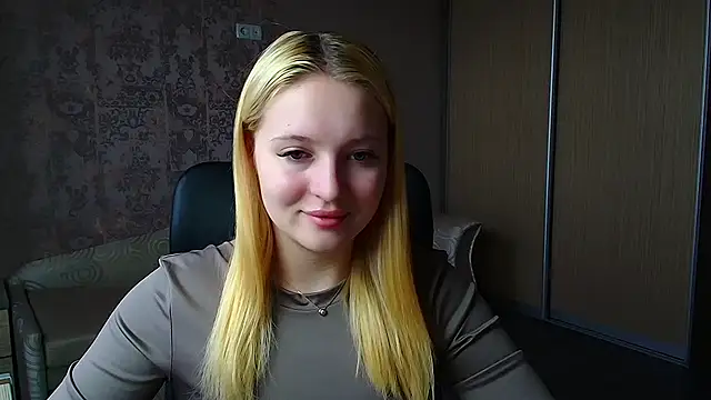 Snapshot of Milka_kiss_ chatting on 04-20-26, 09:45 Milka kiss online show from 04-20-26, 09:45