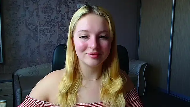 Snapshot of Milka_kiss_ chatting on 05-06-26, 08:18 Milka kiss online show from 05-06-26, 08:18