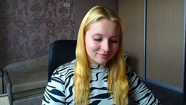 Snapshot of Milka_kiss_ chatting on 06-20-26, 01:16 Milka kiss online show from 06-20-26, 01:16
