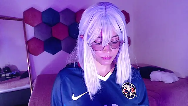 Snapshot of liz-beths chatting on 03-15-25, 08:54 liz-beths online show from 03-15-25, 08:54