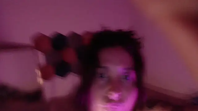 Snapshot of liz-beths chatting on 03-15-25, 12:04 liz-beths online show from 03-15-25, 12:04