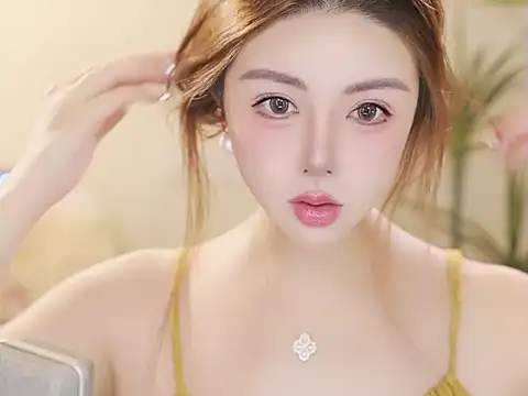 Snapshot of Qiaoqiao_ chatting on 05-18-26, 04:12 Qiaoqiao online show from 05-18-26, 04:12