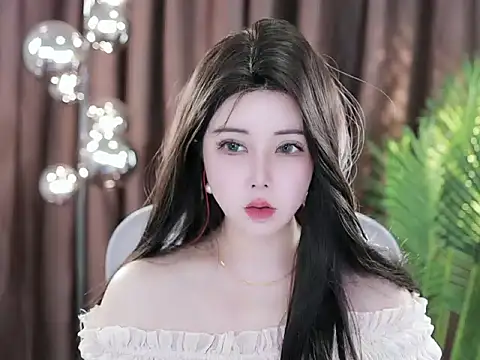 Snapshot of Qiaoqiao_ chatting on 03-02-25, 12:14 Qiaoqiao online show from 03-02-25, 12:14