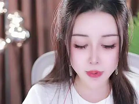 Snapshot of Qiaoqiao_ chatting on 03-03-25, 10:06 Qiaoqiao online show from 03-03-25, 10:06