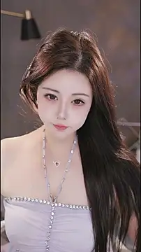 Qiaoqiao  online show from 11-06-25, 12:20