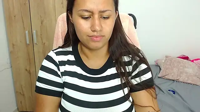 Snapshot of liza_angelis chatting on 07-22-26, 06:54 liza angelis online show from 07-22-26, 06:54