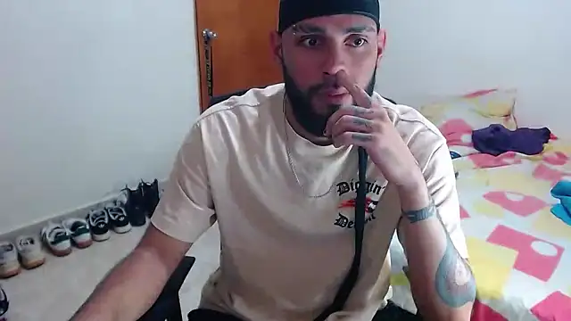 Snapshot of samir_music chatting on 09-29-25, 11:10 samir music online show from 09-29-25, 11:10