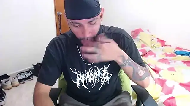 Snapshot of samir_music chatting on 10-04-25, 11:28 samir music online show from 10-04-25, 11:28