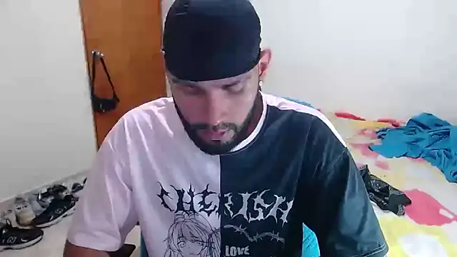 Snapshot of samir_music chatting on 10-16-25, 07:44 samir music online show from 10-16-25, 07:44