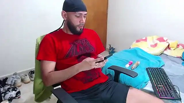 Snapshot of samir_music chatting on 09-23-25, 01:34 samir music online show from 09-23-25, 01:34