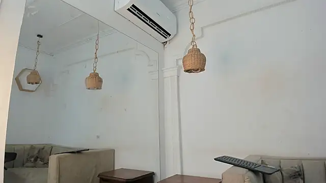 flavia cruz online show from 11-13-25, 06:23