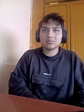 Snapshot of LoganFinds chatting on 02-19-26, 05:10 LoganFinds online show from 02-19-26, 05:10